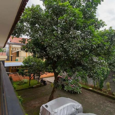 Kostawira Syariah Bintaro Mitra Reddoorz Hotel Mencil Exterior photo